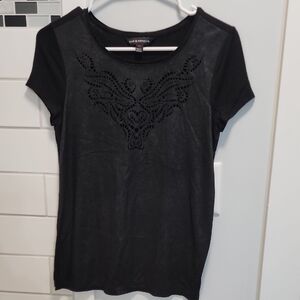 Rock & Republic Black Short Sleeve Top with Laser Cut Front